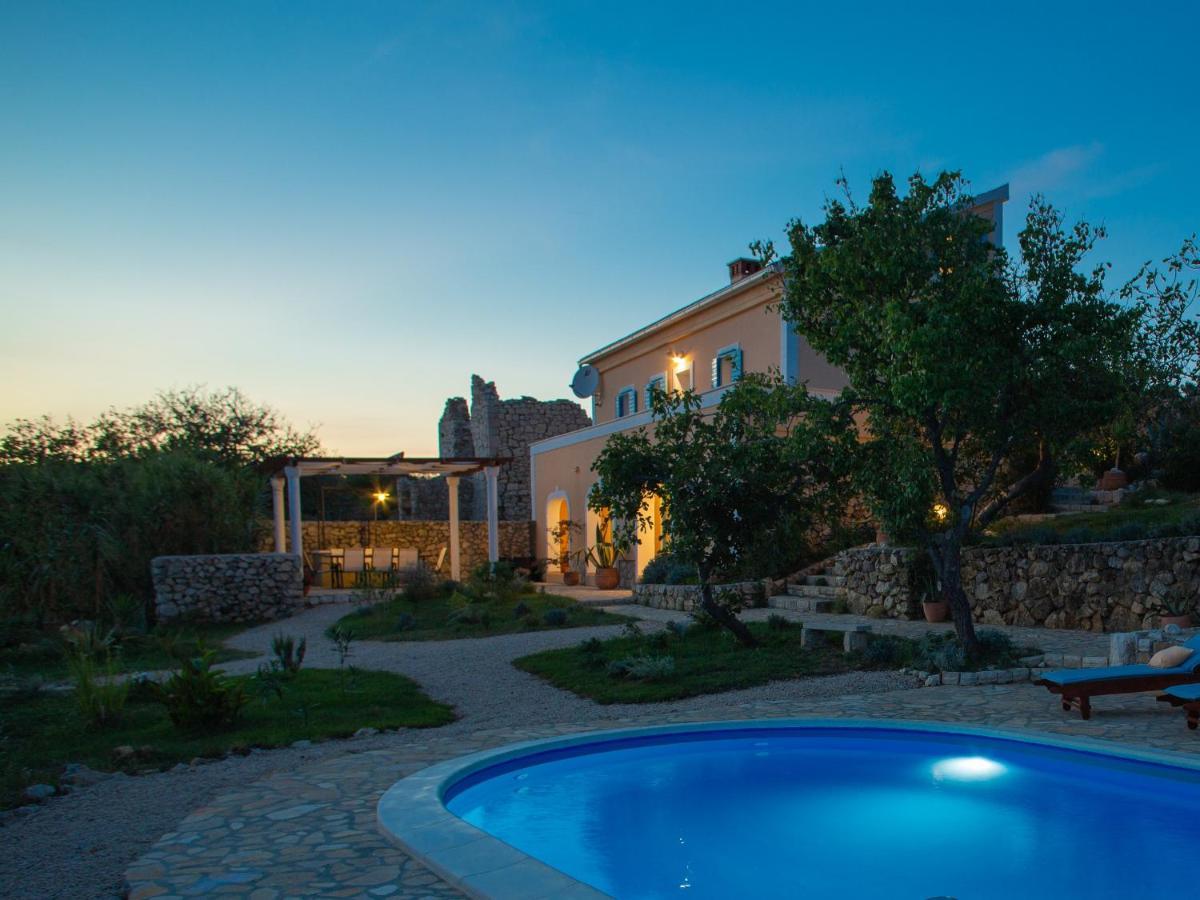 Villa Cesarica Novalja Exteriör bild